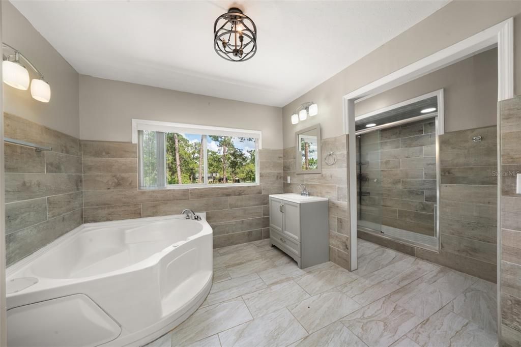 For Sale: $474,900 (5 beds, 3 baths, 2730 Square Feet)