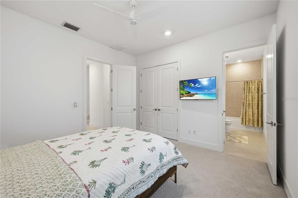 En Renta: $8,000 (3 camas, 4 baños, 3167 Pies cuadrados)