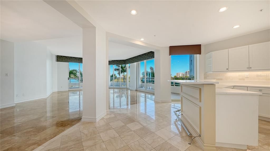 For Sale: $2,895,000 (3 beds, 4 baths, 3315 Square Feet)