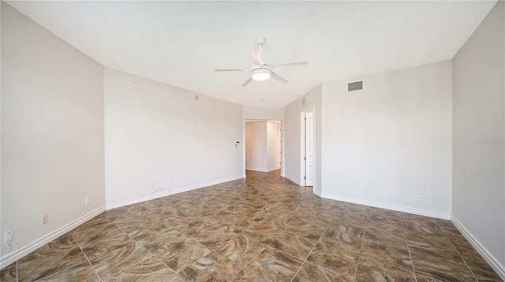 For Sale: $2,895,000 (3 beds, 4 baths, 3315 Square Feet)