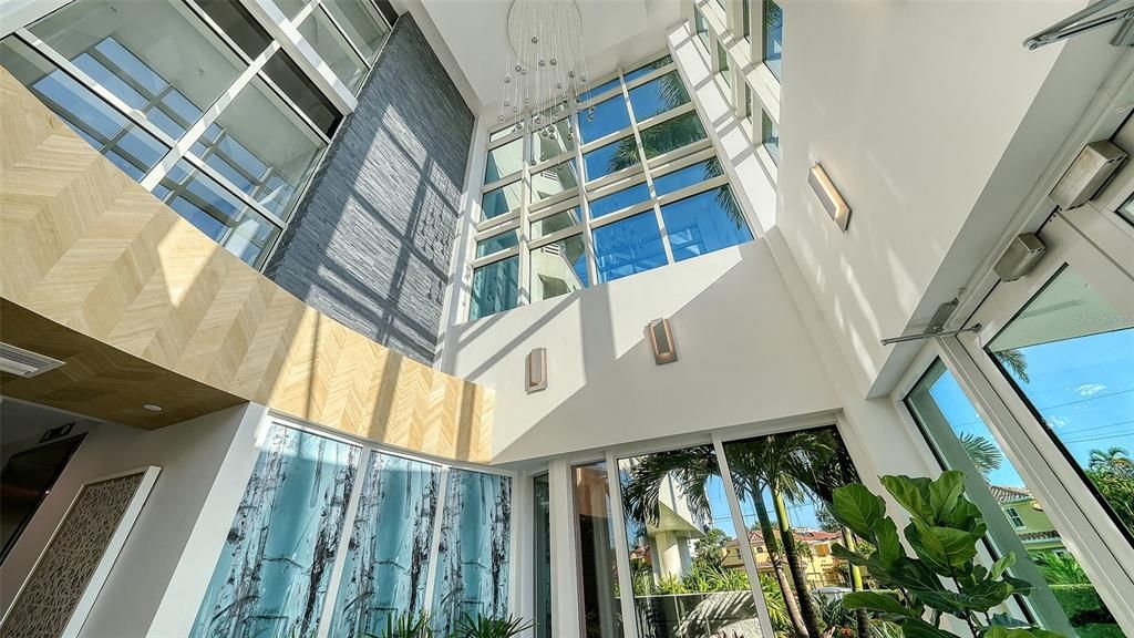 For Sale: $2,895,000 (3 beds, 4 baths, 3315 Square Feet)