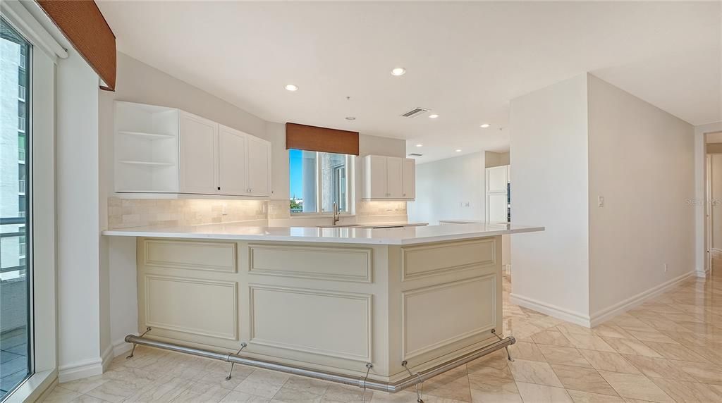 For Sale: $2,895,000 (3 beds, 4 baths, 3315 Square Feet)