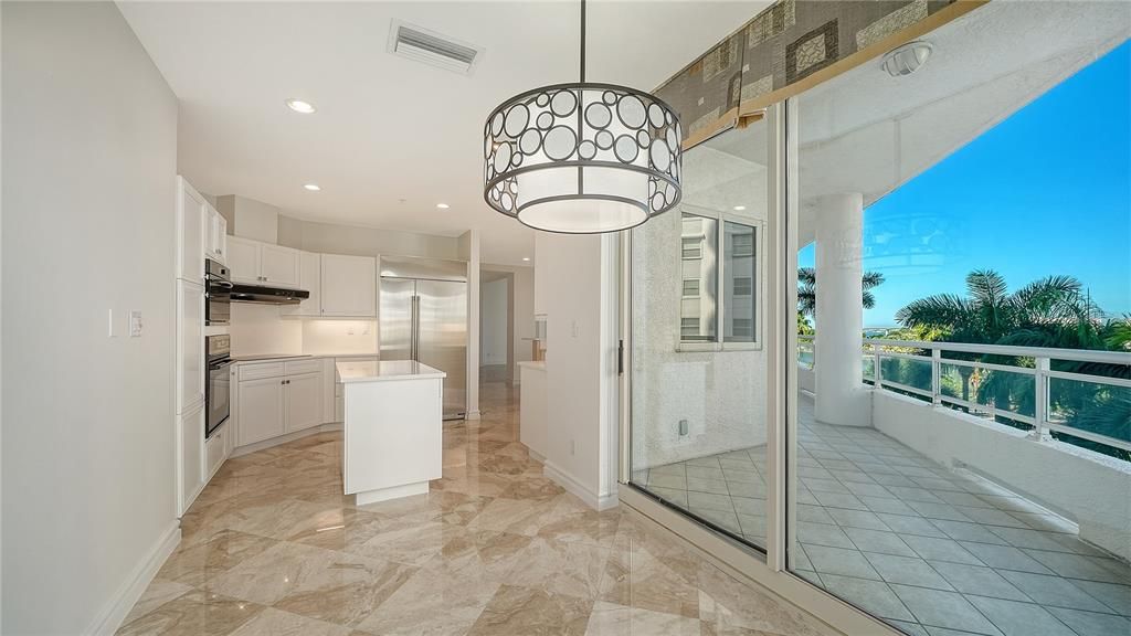 For Sale: $2,895,000 (3 beds, 4 baths, 3315 Square Feet)