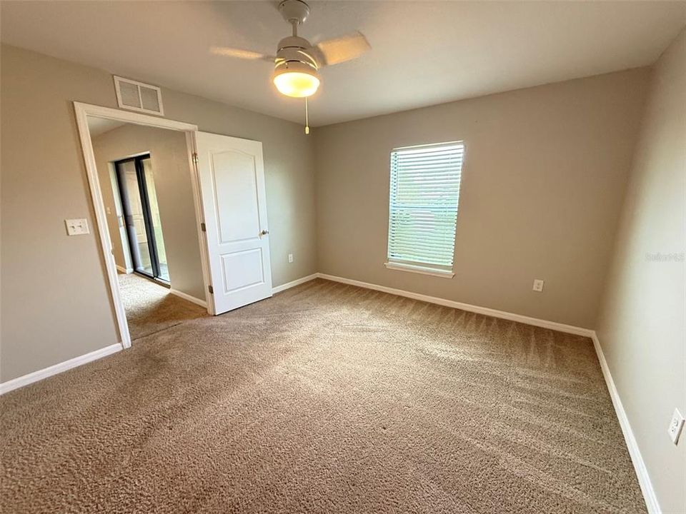 В аренду: $1,950 (3 спален, 2 ванн, 1410 Квадратных фут)