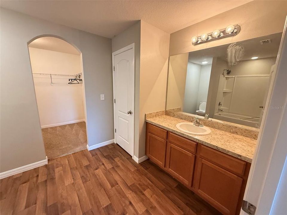 В аренду: $1,950 (3 спален, 2 ванн, 1410 Квадратных фут)