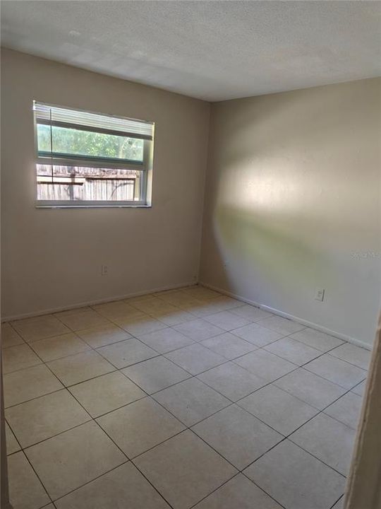 For Sale: $379,000 (6 beds, 0 baths, 1650 Square Feet)