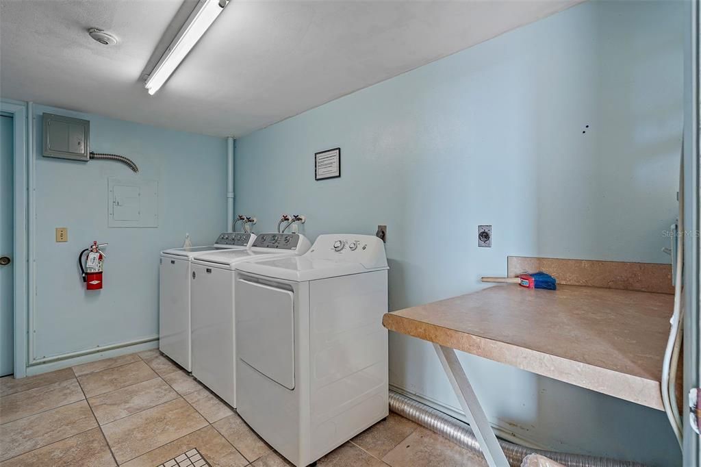 В аренду: $3,250 (2 спален, 2 ванн, 1420 Квадратных фут)