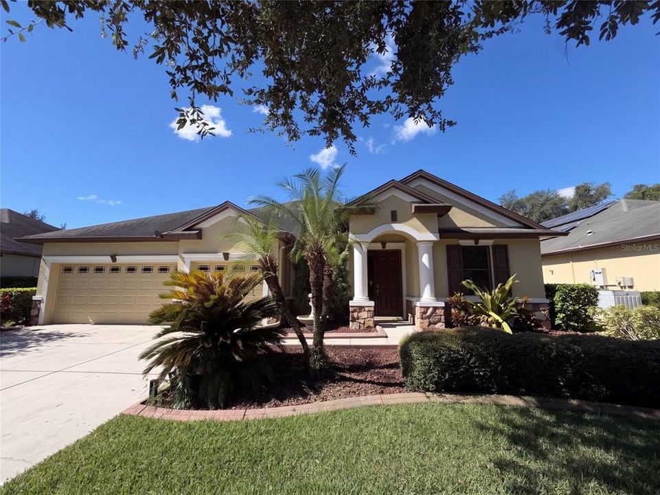 For Sale: $545,000 (4 beds, 4 baths, 2849 Square Feet)