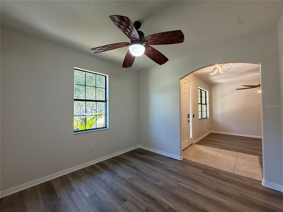 For Sale: $545,000 (4 beds, 4 baths, 2849 Square Feet)