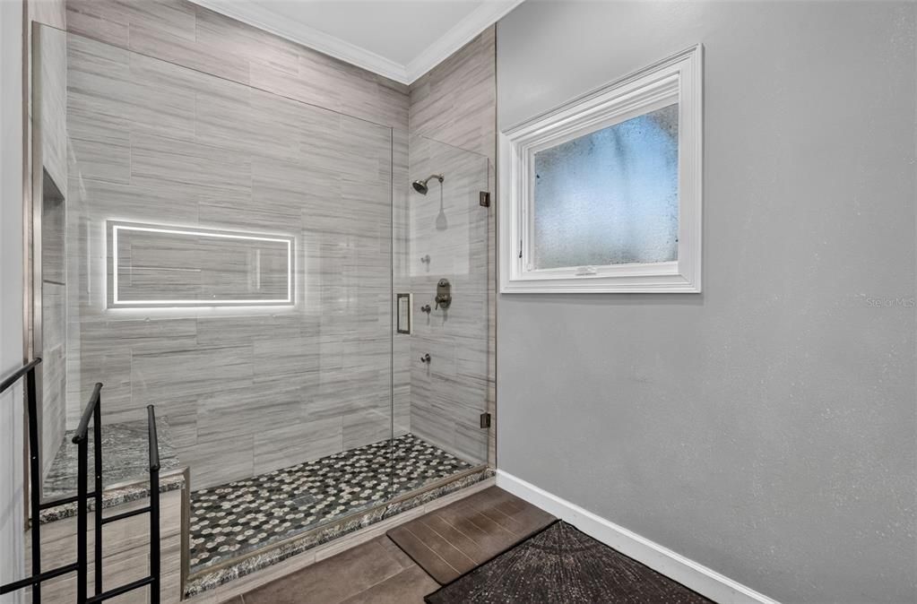 En Venta: $1,750,000 (2 camas, 2 baños, 2194 Pies cuadrados)