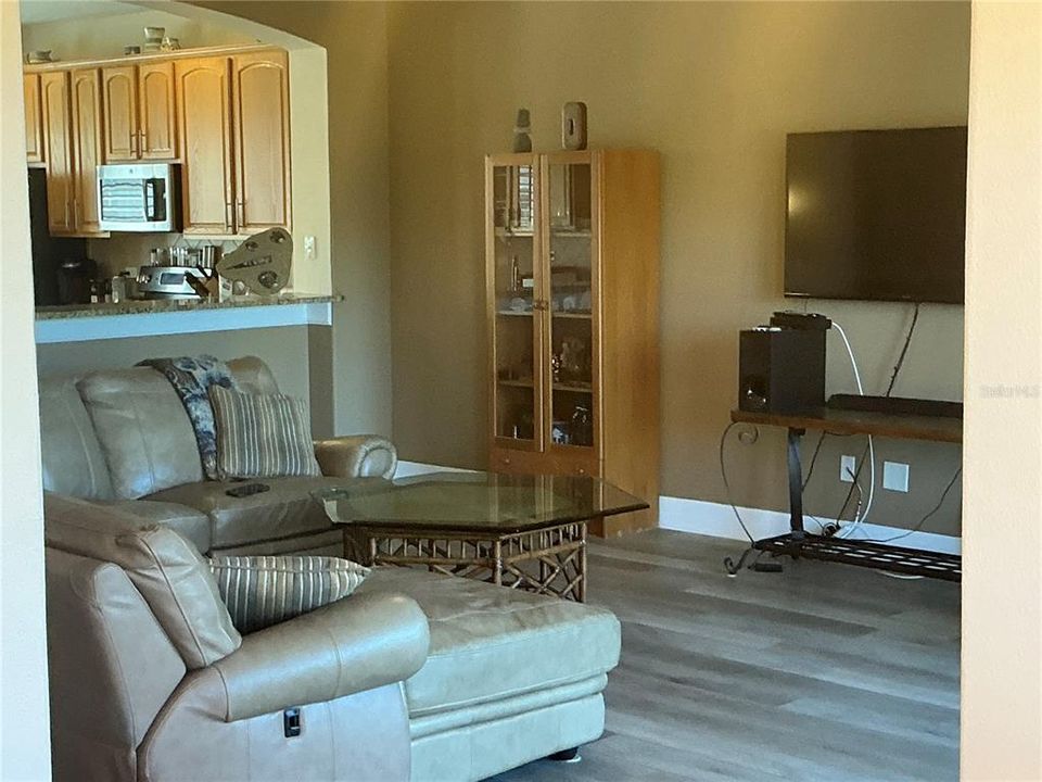 En Venta: $509,000 (3 camas, 2 baños, 2088 Pies cuadrados)
