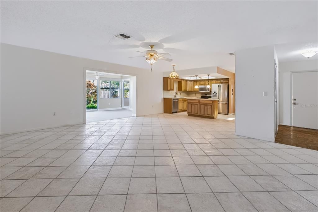 For Rent: $2,750 (3 beds, 2 baths, 1668 Square Feet)