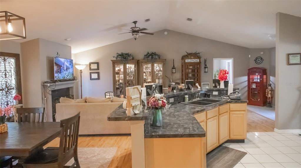 For Sale: $420,000 (3 beds, 2 baths, 2310 Square Feet)