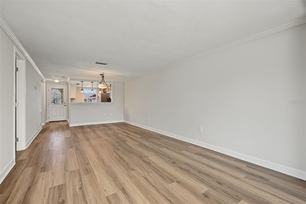 En Venta: $95,000 (2 camas, 2 baños, 1050 Pies cuadrados)