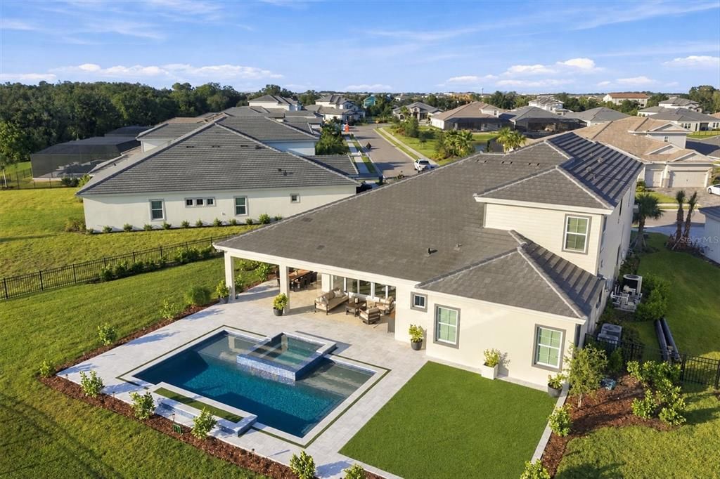 For Sale: $1,925,000 (5 beds, 5 baths, 4522 Square Feet)