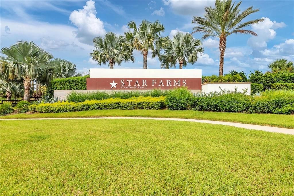 For Sale: $1,925,000 (5 beds, 5 baths, 4522 Square Feet)