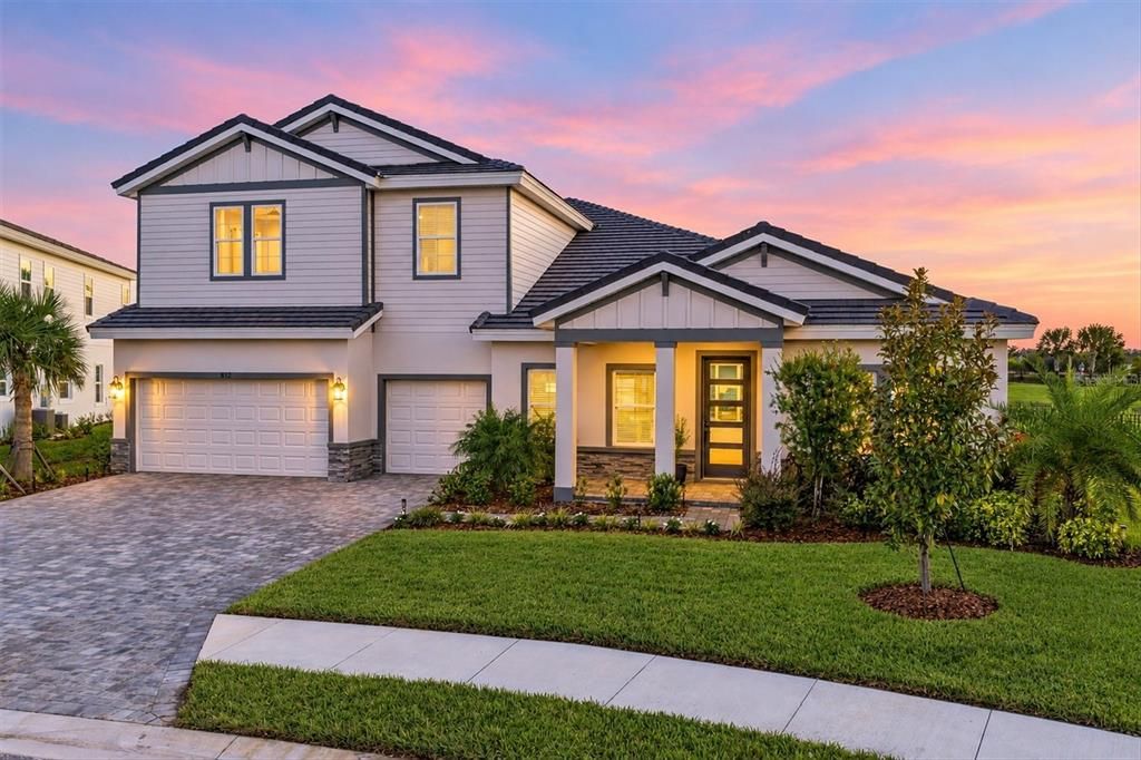 For Sale: $1,925,000 (5 beds, 5 baths, 4522 Square Feet)