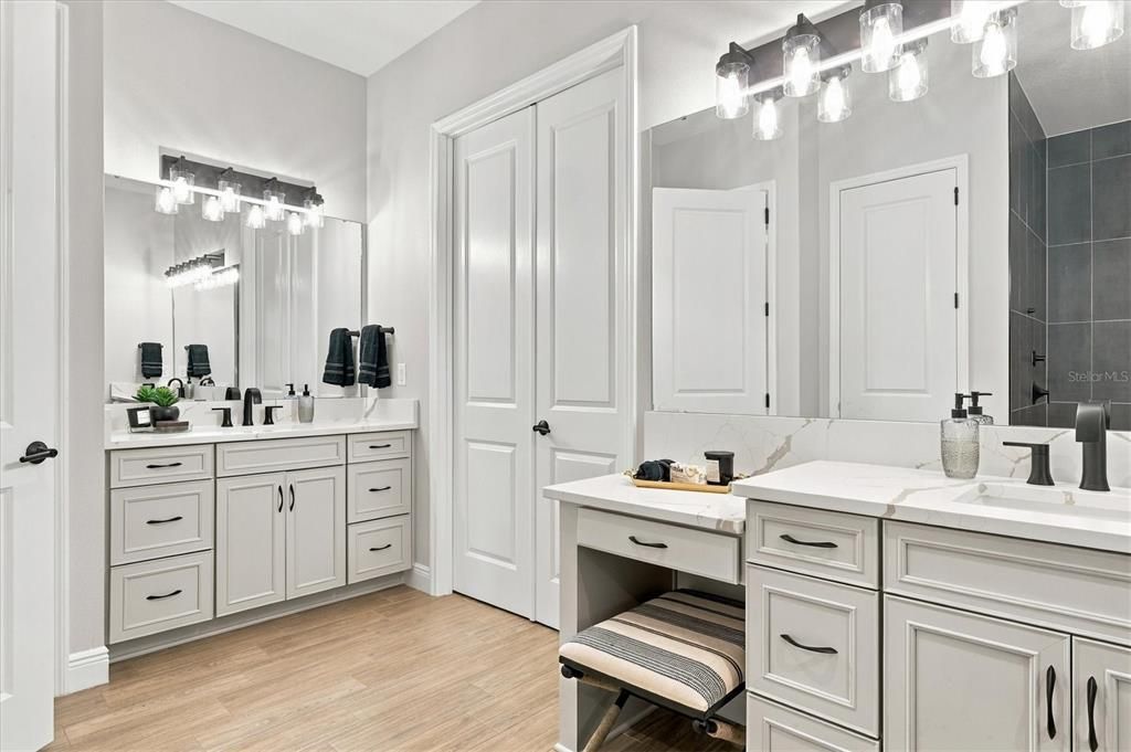 For Sale: $1,925,000 (5 beds, 5 baths, 4522 Square Feet)