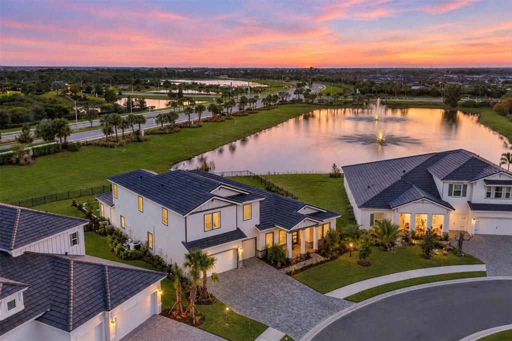 For Sale: $1,925,000 (5 beds, 5 baths, 4522 Square Feet)
