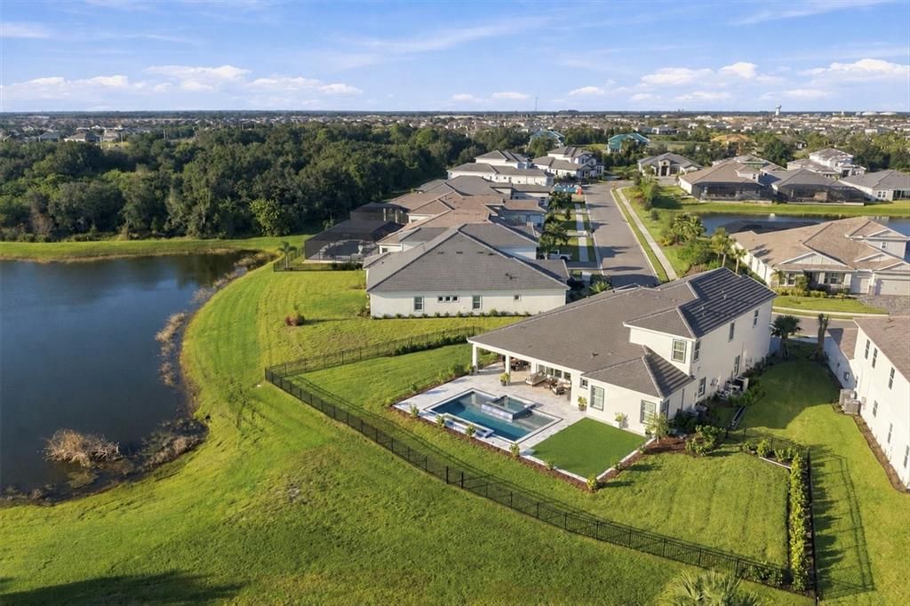 For Sale: $1,925,000 (5 beds, 5 baths, 4522 Square Feet)