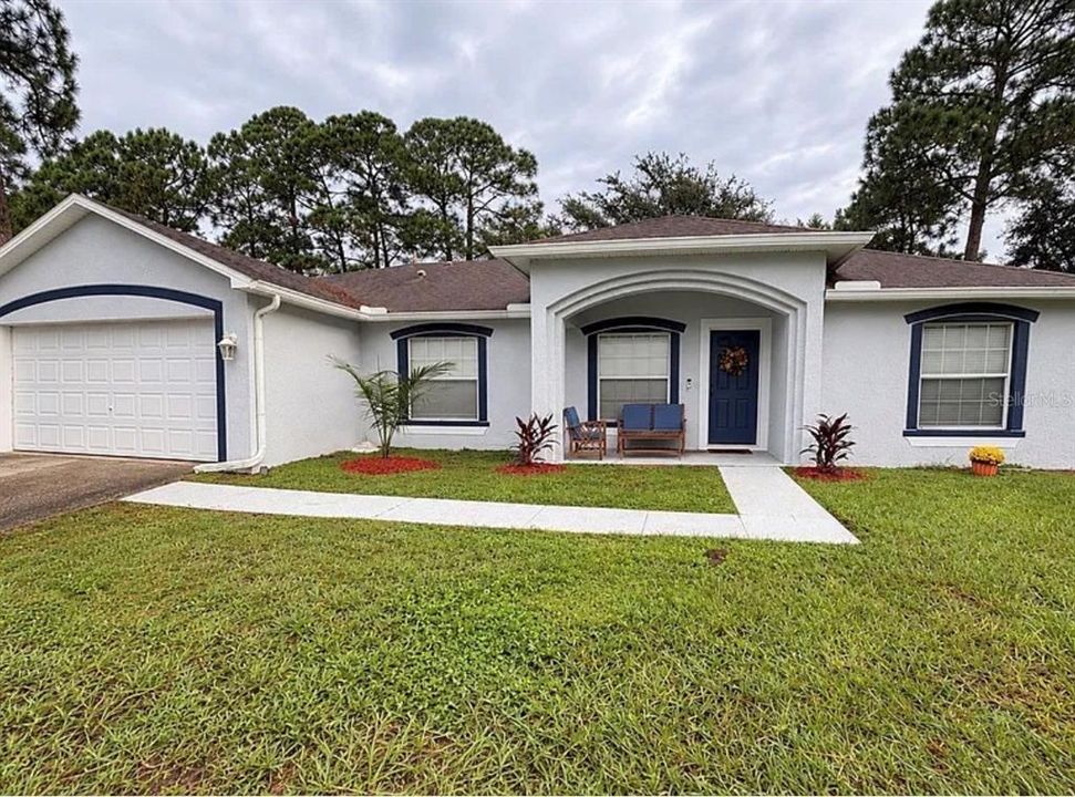 For Sale: $369,900 (4 beds, 2 baths, 1800 Square Feet)