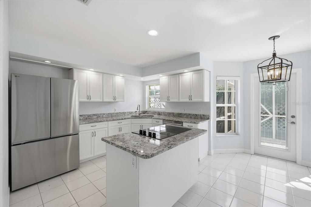 En Venta: $369,000 (2 camas, 2 baños, 1735 Pies cuadrados)