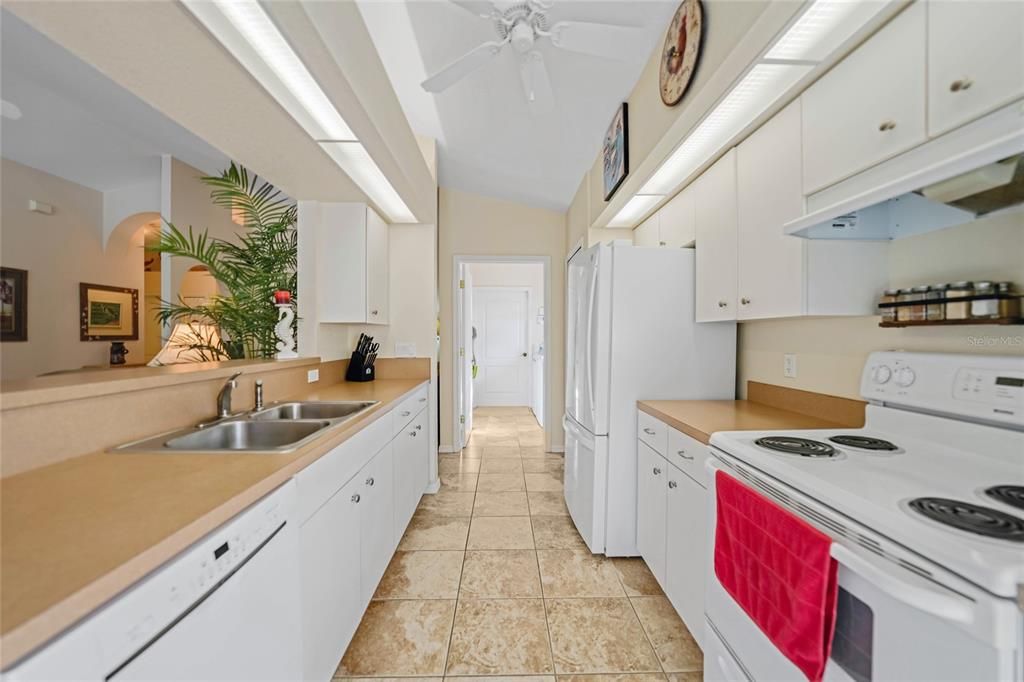 En Venta: $474,900 (3 camas, 2 baños, 1632 Pies cuadrados)