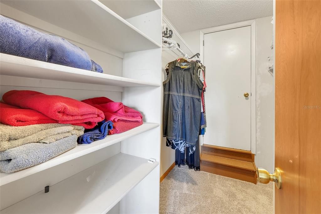 En Venta: $245,000 (2 camas, 1 baños, 1078 Pies cuadrados)