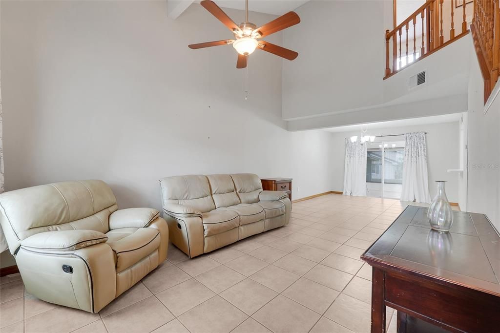 En Venta: $245,000 (2 camas, 1 baños, 1078 Pies cuadrados)