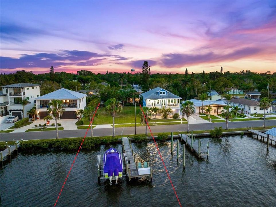 En Venta: $599,000 (0.17 acres)