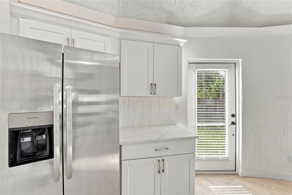 For Sale: $269,000 (3 beds, 1 baths, 1031 Square Feet)