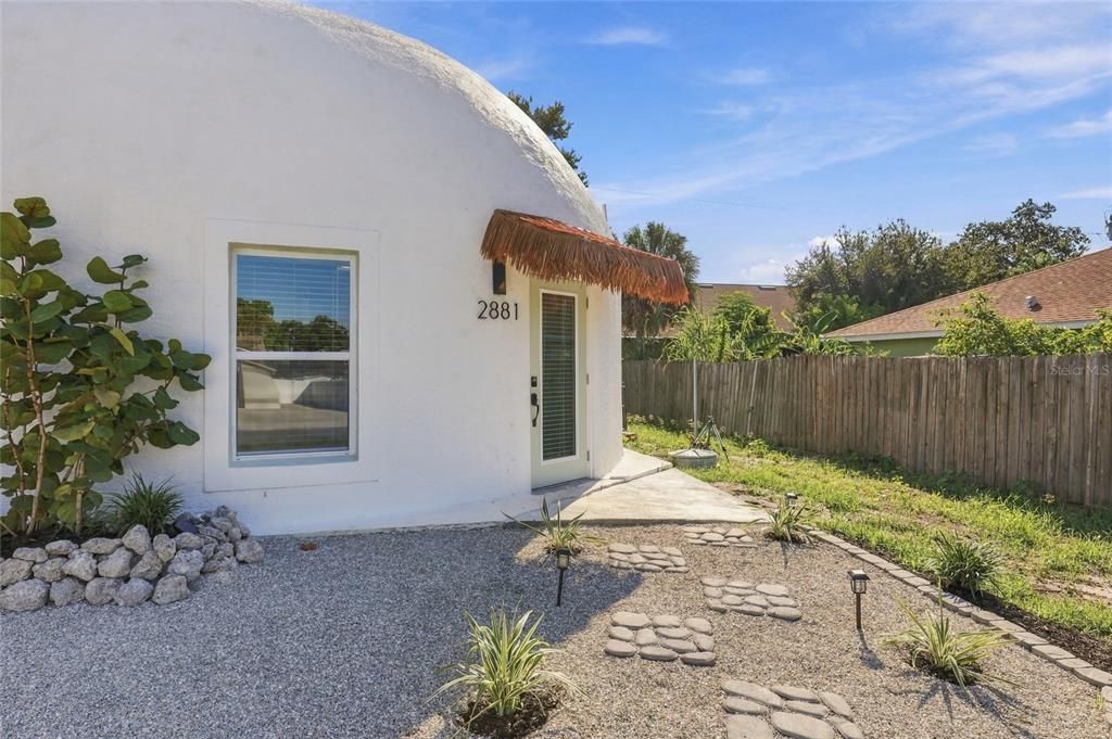 For Sale: $269,000 (3 beds, 1 baths, 1031 Square Feet)