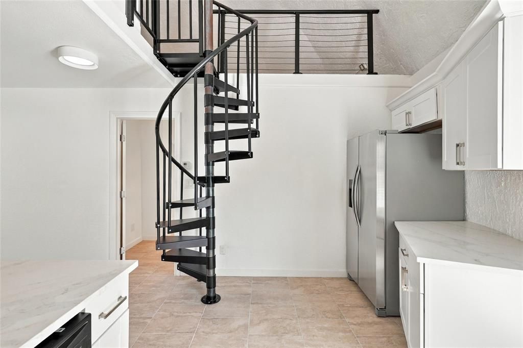 For Sale: $269,000 (3 beds, 1 baths, 1031 Square Feet)