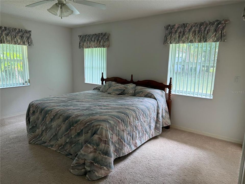 En Venta: $625,000 (3 camas, 2 baños, 1824 Pies cuadrados)