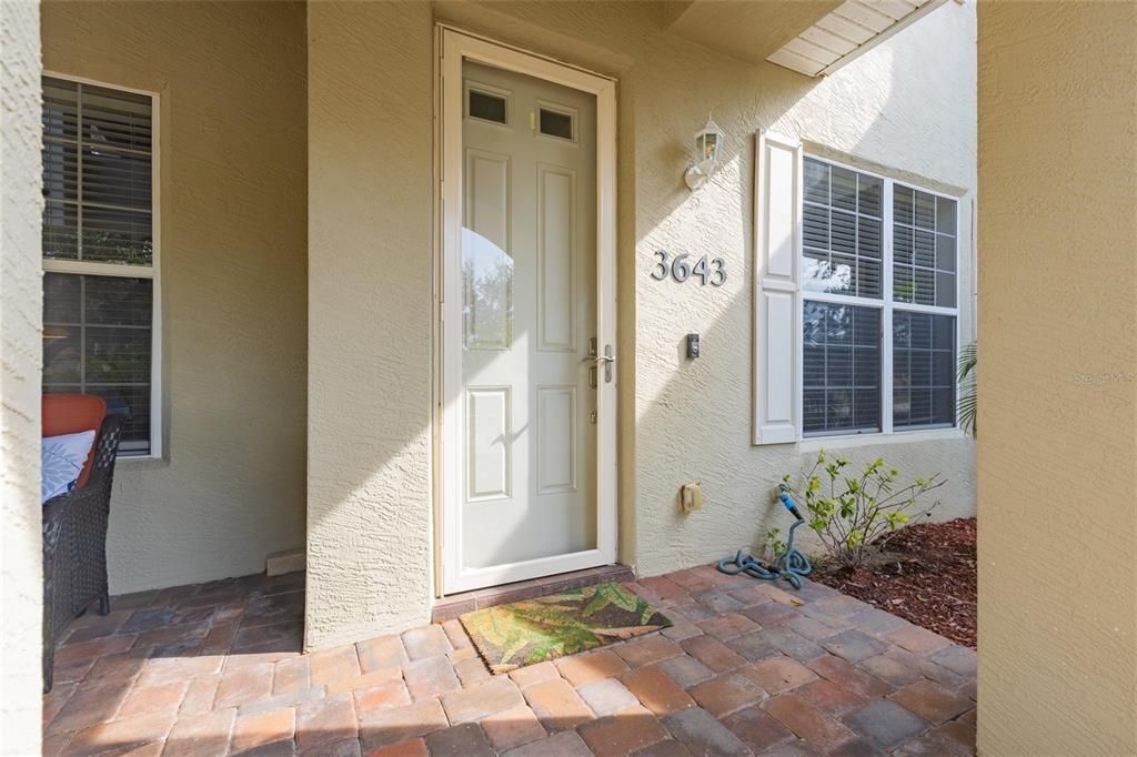 For Sale: $349,900 (2 beds, 2 baths, 1824 Square Feet)