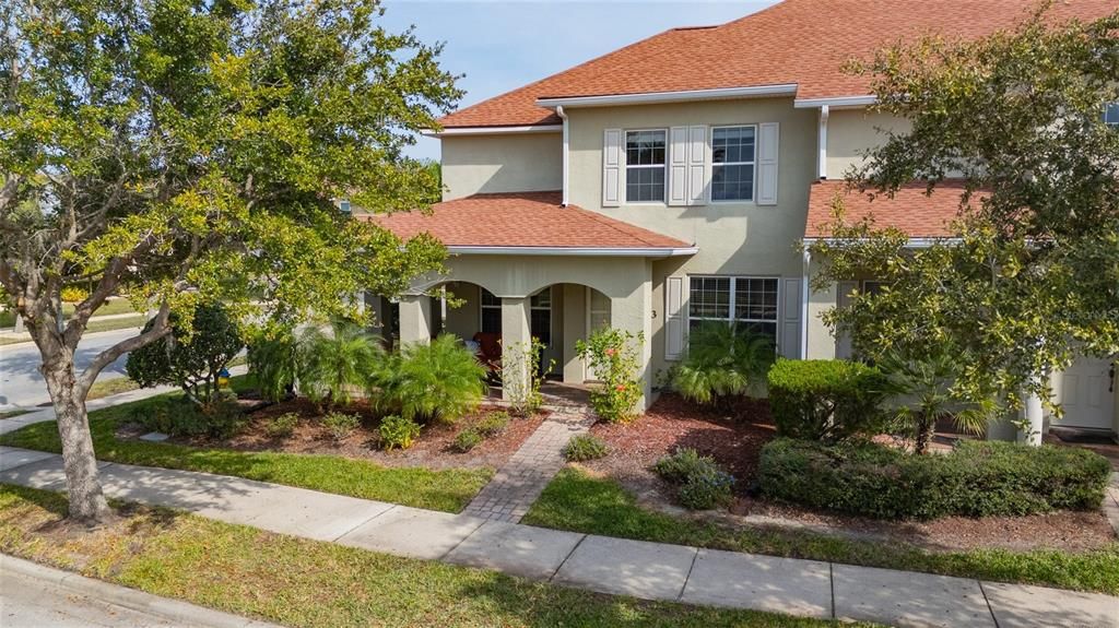 For Sale: $349,900 (2 beds, 2 baths, 1824 Square Feet)