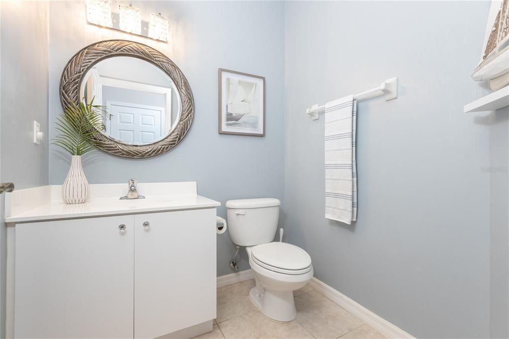 For Sale: $349,900 (2 beds, 2 baths, 1824 Square Feet)