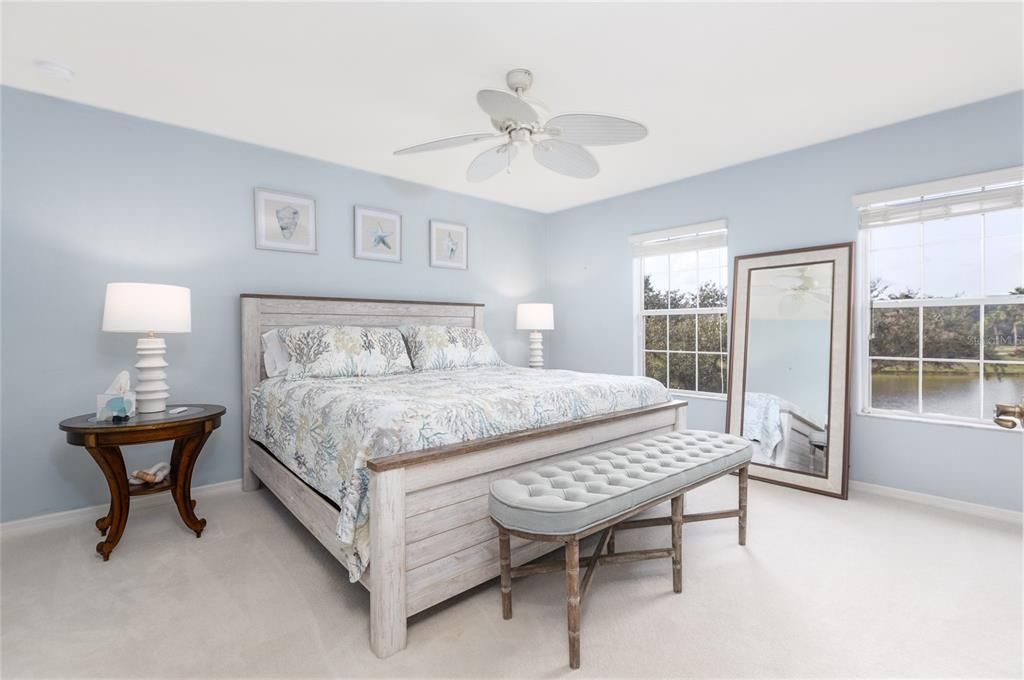 For Sale: $349,900 (2 beds, 2 baths, 1824 Square Feet)