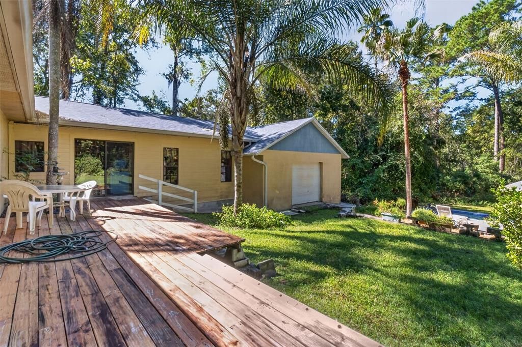 For Sale: $489,900 (3 beds, 3 baths, 2200 Square Feet)