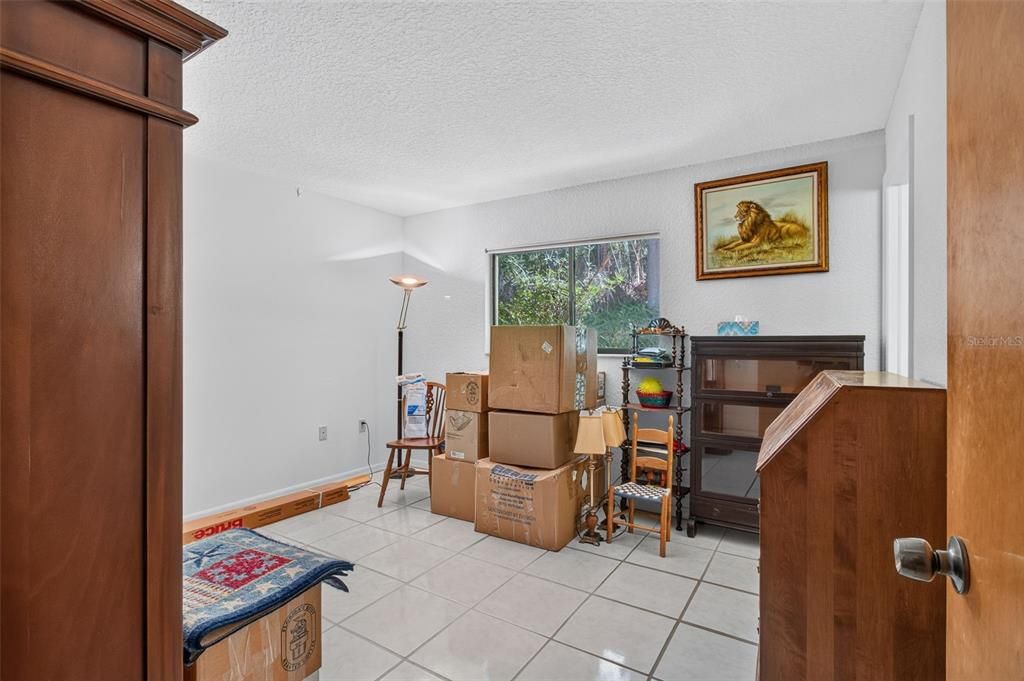 For Sale: $489,900 (3 beds, 3 baths, 2200 Square Feet)