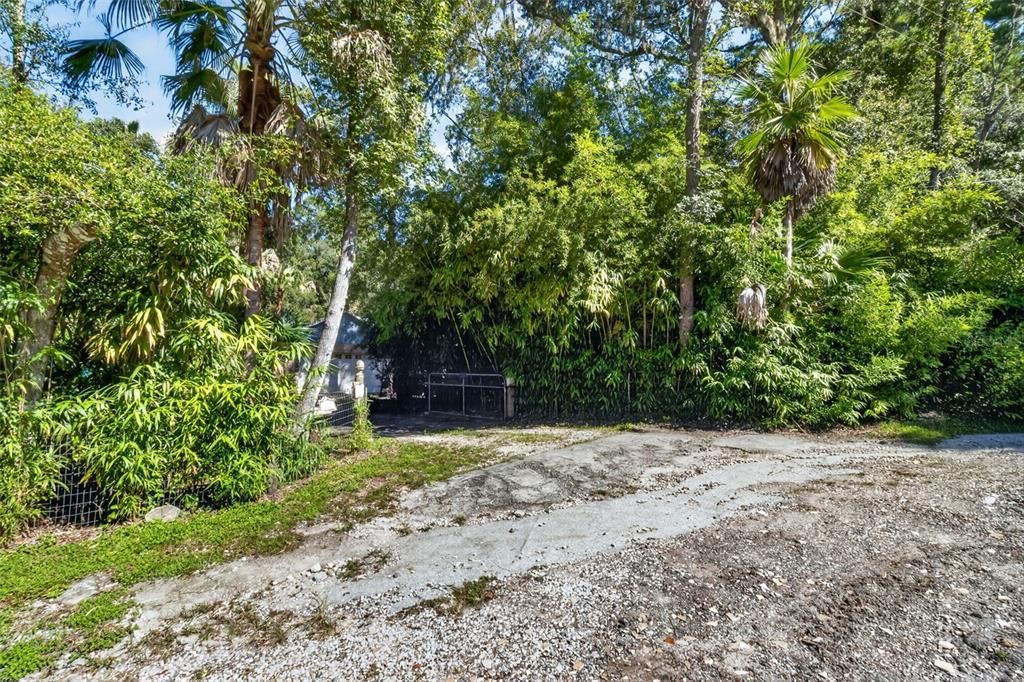 For Sale: $489,900 (3 beds, 3 baths, 2200 Square Feet)