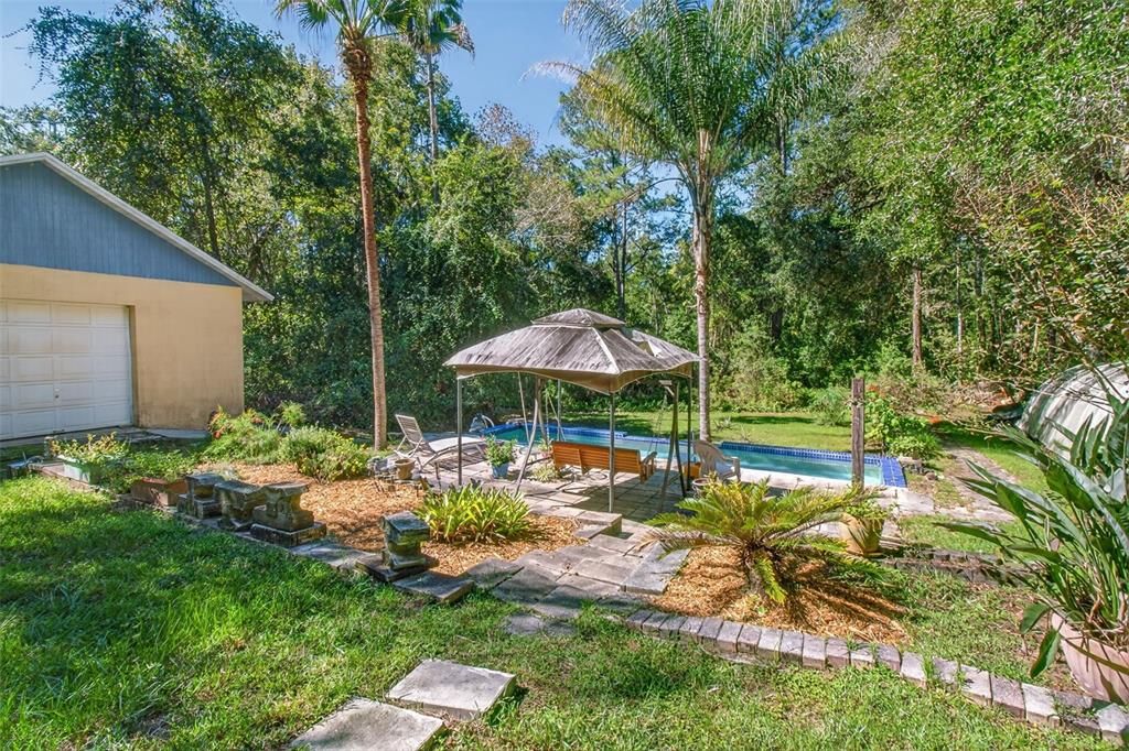 For Sale: $489,900 (3 beds, 3 baths, 2200 Square Feet)