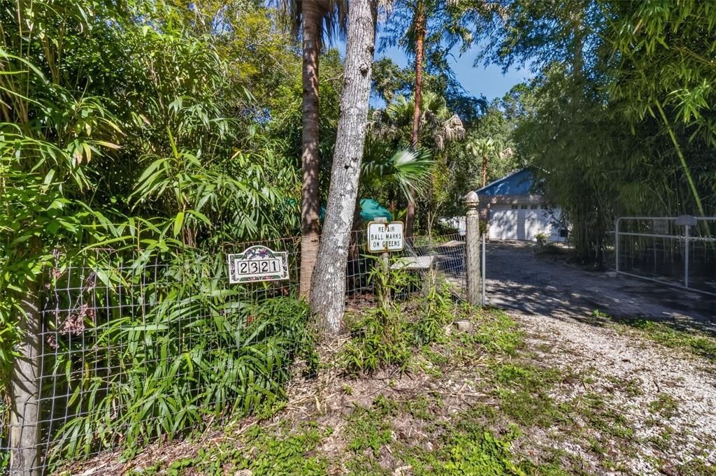 For Sale: $489,900 (3 beds, 3 baths, 2200 Square Feet)