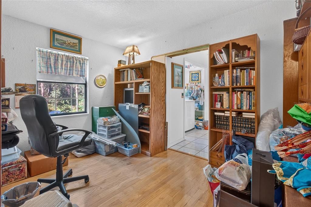For Sale: $489,900 (3 beds, 3 baths, 2200 Square Feet)