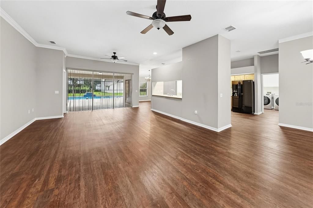 For Sale: $434,900 (3 beds, 2 baths, 2092 Square Feet)