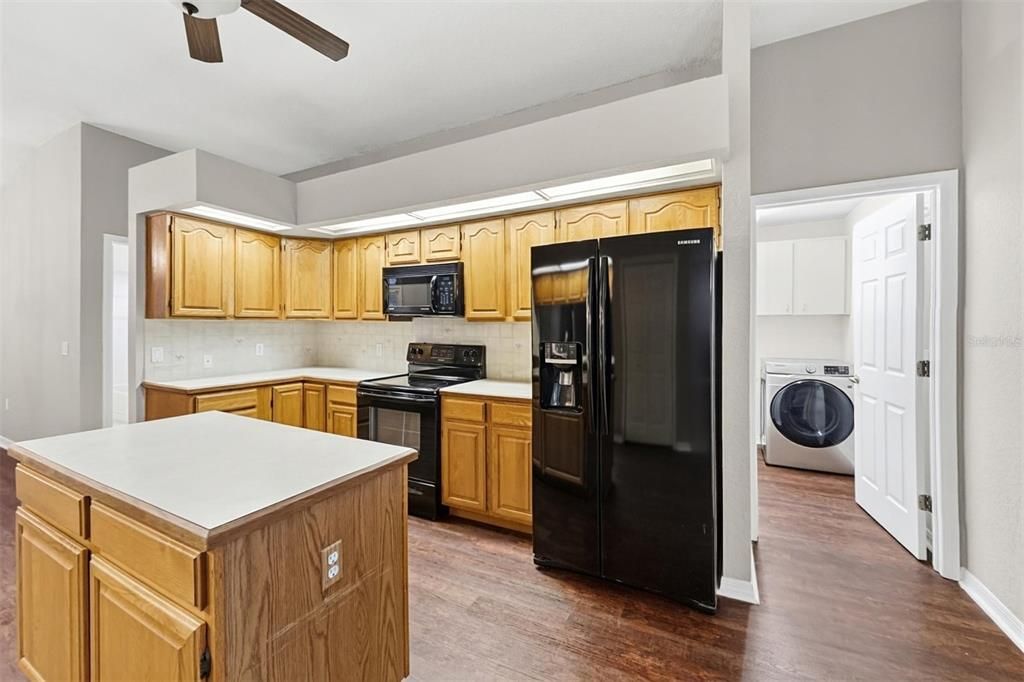 For Sale: $434,900 (3 beds, 2 baths, 2092 Square Feet)