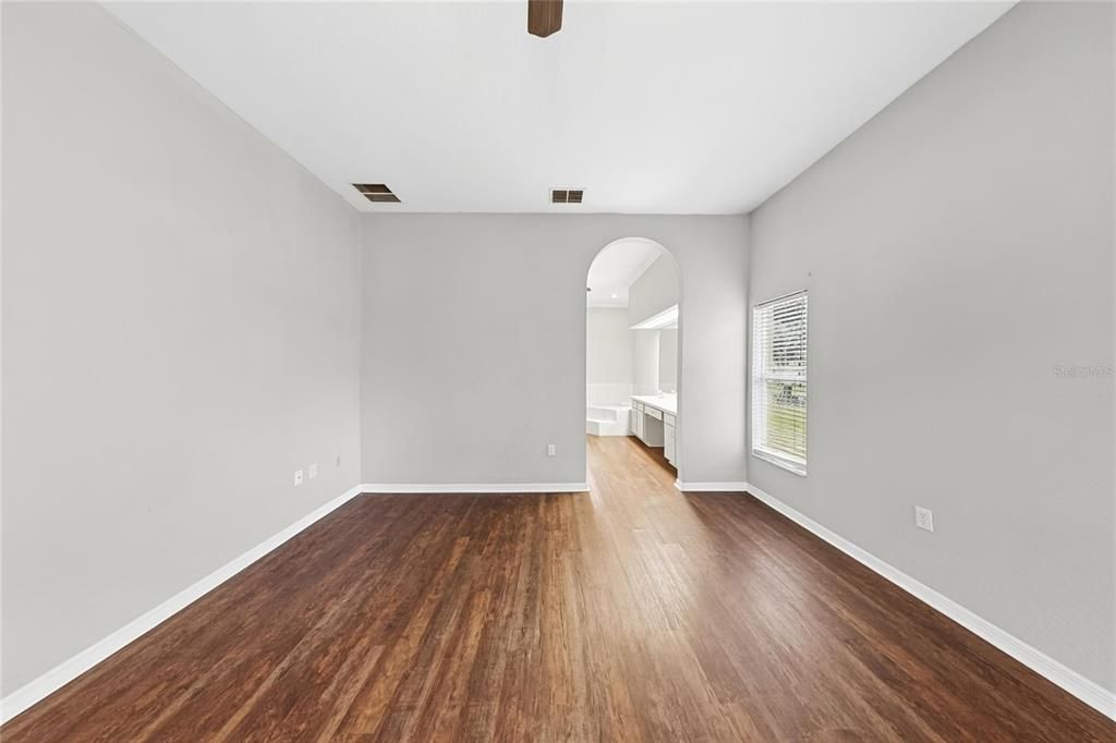 For Sale: $434,900 (3 beds, 2 baths, 2092 Square Feet)