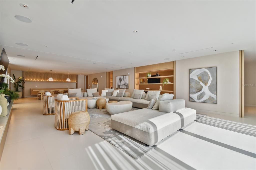 For Sale: $1,375,000 (2 beds, 2 baths, 1420 Square Feet)