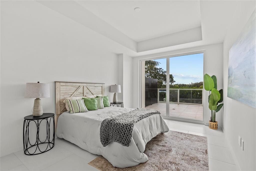 For Sale: $1,375,000 (2 beds, 2 baths, 1420 Square Feet)