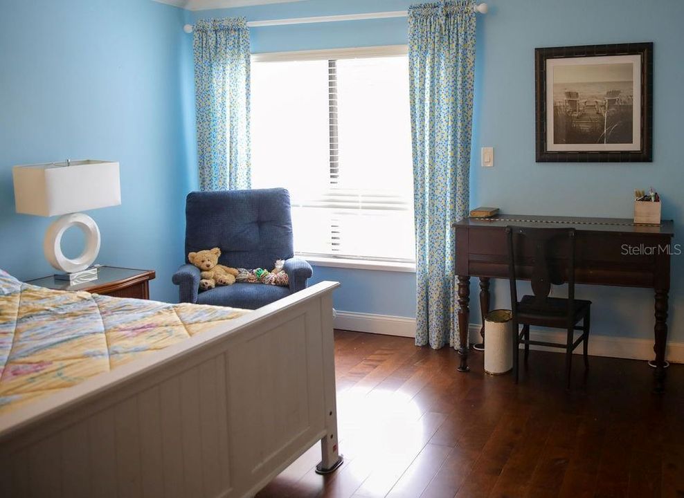 В аренду: $4,500 (3 спален, 2 ванн, 2124 Квадратных фут)